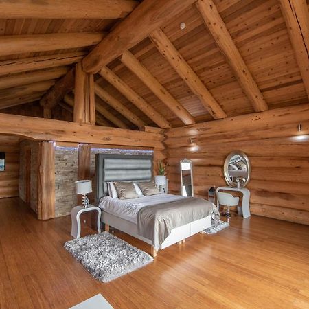 The Log Cabins At The Vu Bathgate Ngoại thất bức ảnh