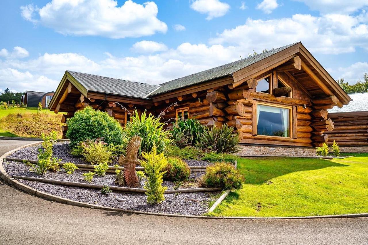 The Log Cabins At The Vu Bathgate Ngoại thất bức ảnh